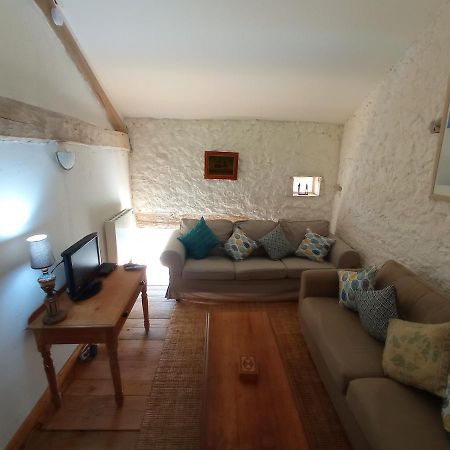 Ecurie Le Buguet Apartamento Saint-Antoine-Cumond Exterior foto